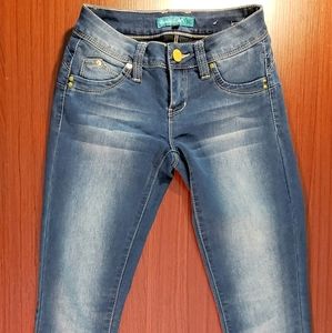 YMI WannaBettaButt Jeans